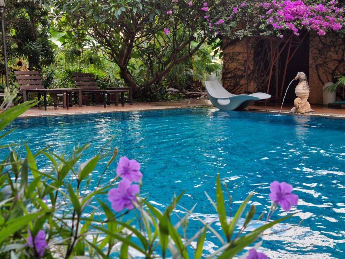 Opey De Place Pattaya Exterior photo