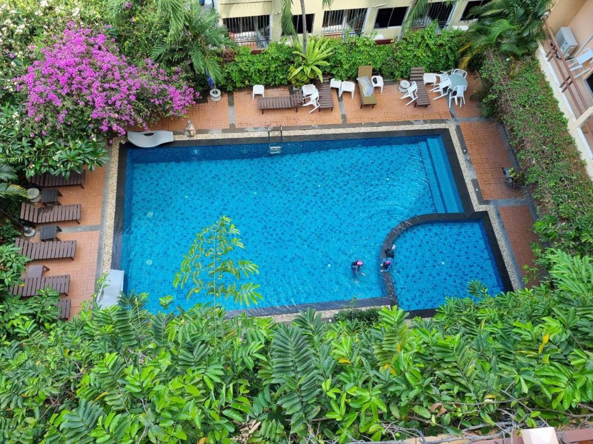 Opey De Place Pattaya Exterior photo