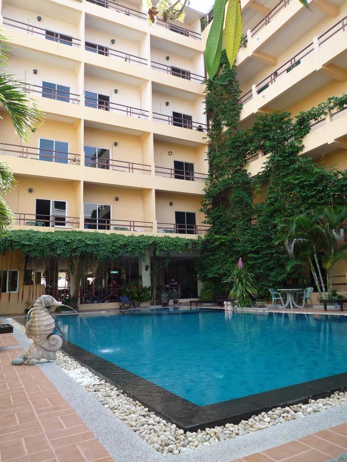 Opey De Place Pattaya Exterior photo
