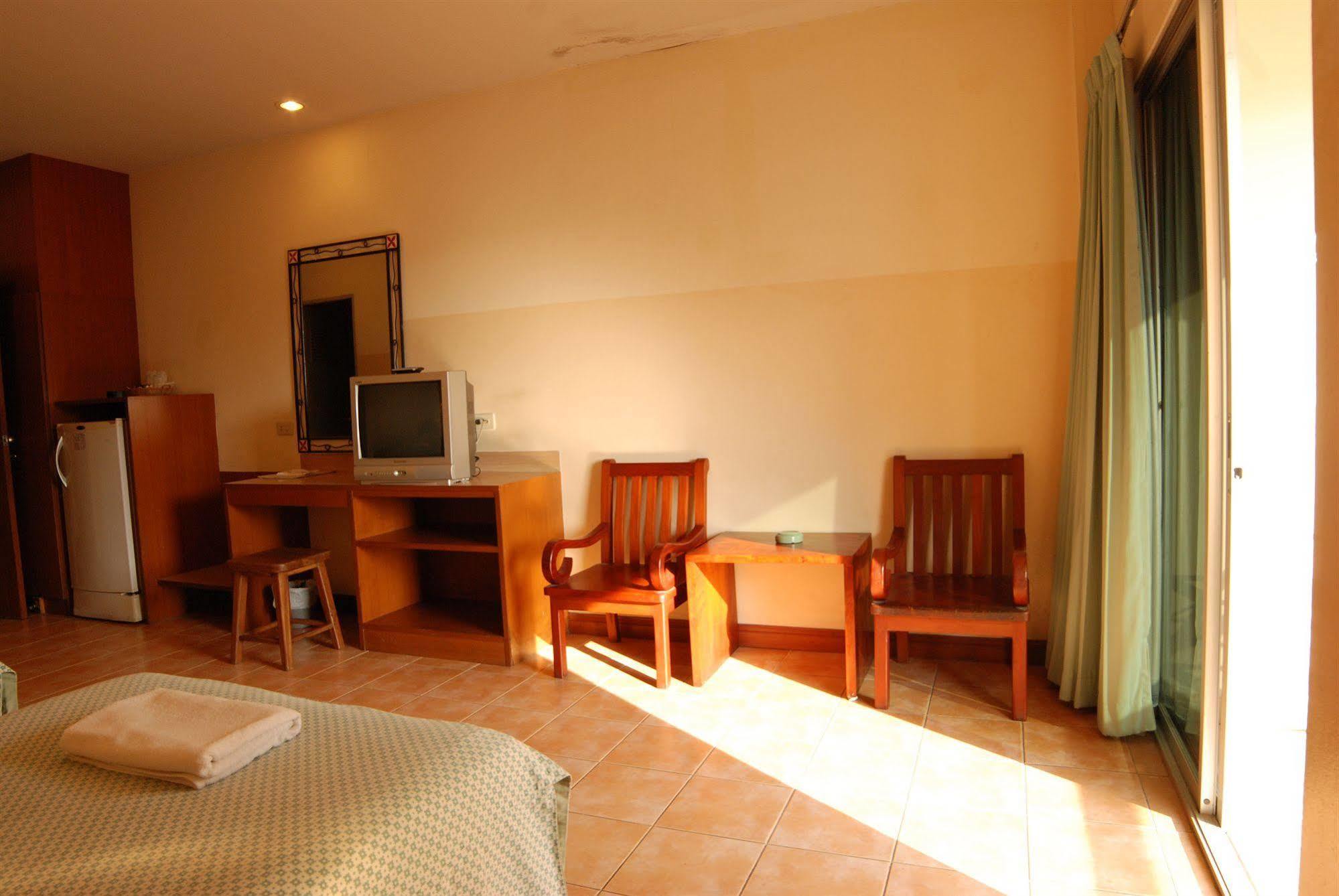 Opey De Place Pattaya Exterior photo