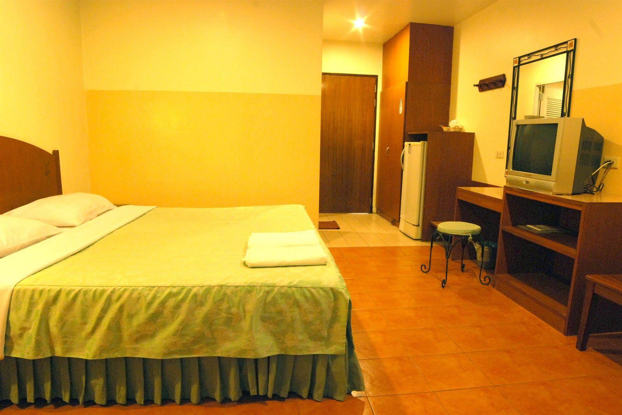 Opey De Place Pattaya Exterior photo