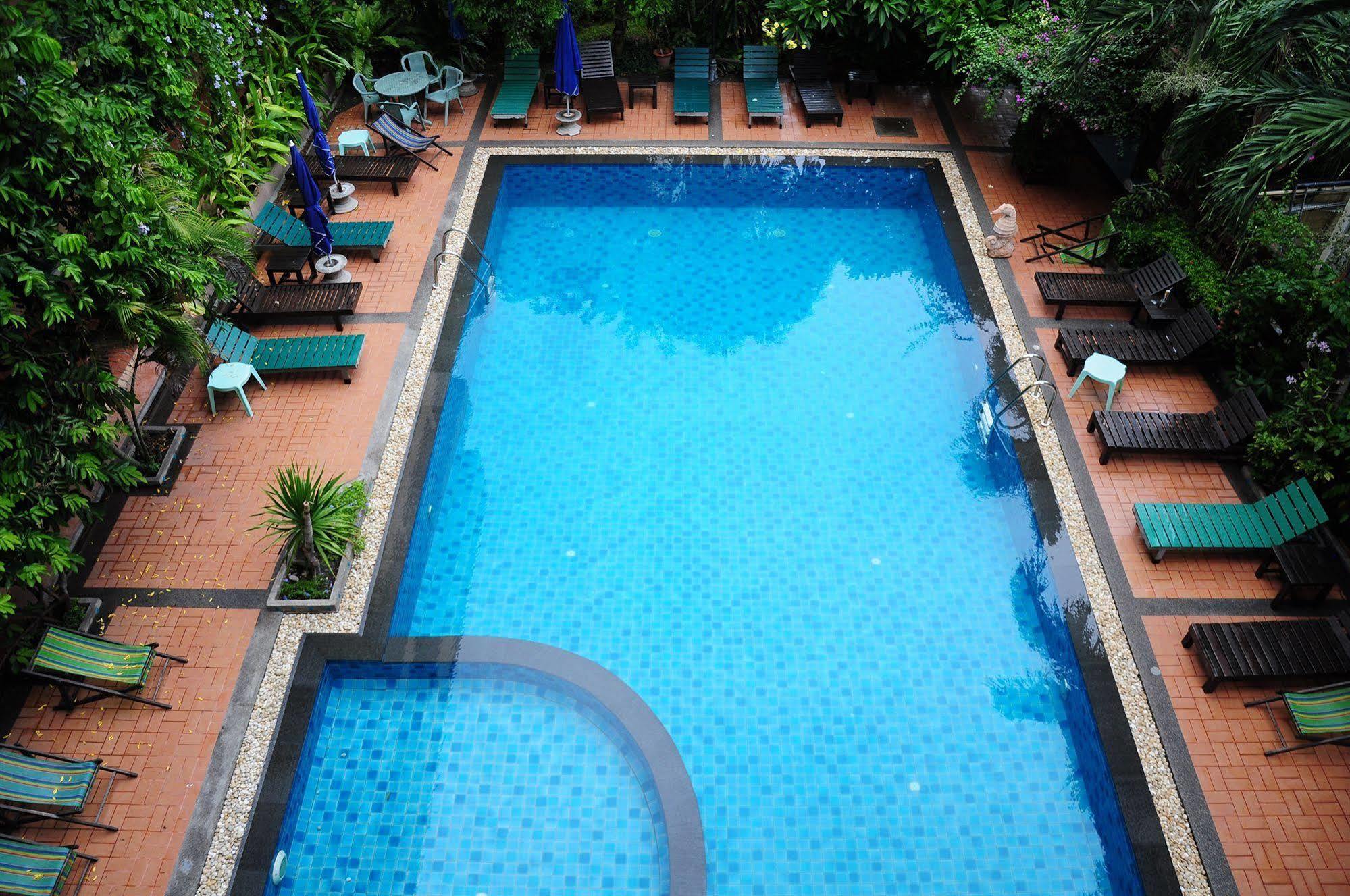 Opey De Place Pattaya Exterior photo